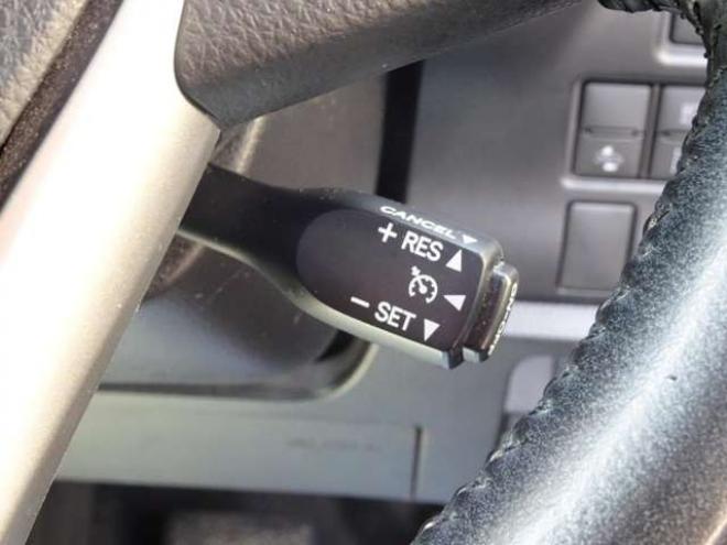 ヴォクシー2.0 ZS 煌III 4WD　本州車　保証1年/走行距離無制限　4WD　両側パワースライドドア　トヨタセーフティセンス　ALPINE製ナビ　地デジ　バックカメラ　Bluetooth接続　ハーフレザーシート　ビルトインETC　LEDヘッドライト　冬タイヤ付 2000