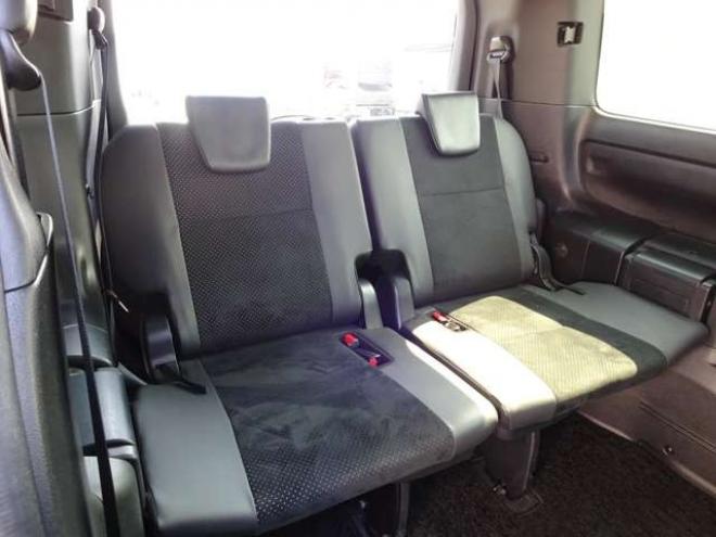 ヴォクシー2.0 ZS 煌III 4WD　本州車　保証1年/走行距離無制限　4WD　両側パワースライドドア　トヨタセーフティセンス　ALPINE製ナビ　地デジ　バックカメラ　Bluetooth接続　ハーフレザーシート　ビルトインETC　LEDヘッドライト　冬タイヤ付 2000