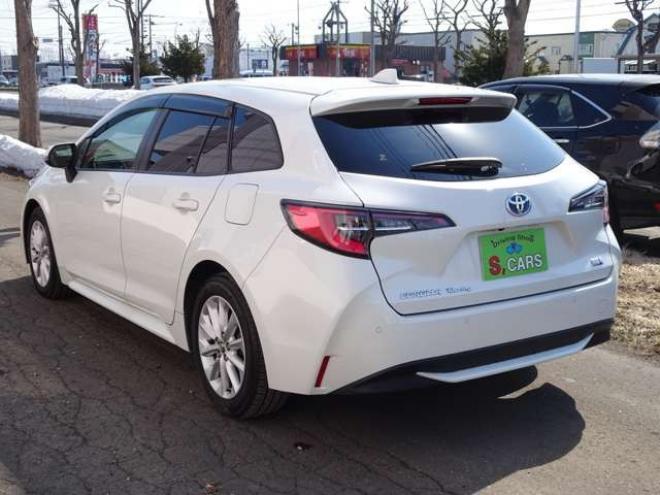 カローラツーリング　1.8 ハイブリッド S E-Four 4WD　本州仕入　ハイブリッド保証2年/走行距離無制限　4WD　トヨタセーフティセンス　9インチディスプレイオーディオ　地デジ　バックカメラ　前席シートヒーター　ステアリングヒーター　ブレーキホールド 1800