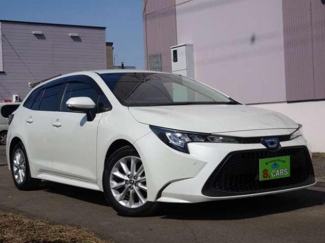 カローラツーリング　1.8 ハイブリッド S E-Four 4WD　本州仕入　ハイブリッド保証2年/走行距離無制限　4WD　トヨタセーフティセンス　9インチディスプレイオーディオ　地デジ　バックカメラ　前席シートヒーター　ステアリングヒーター　ブレーキホールド 1800