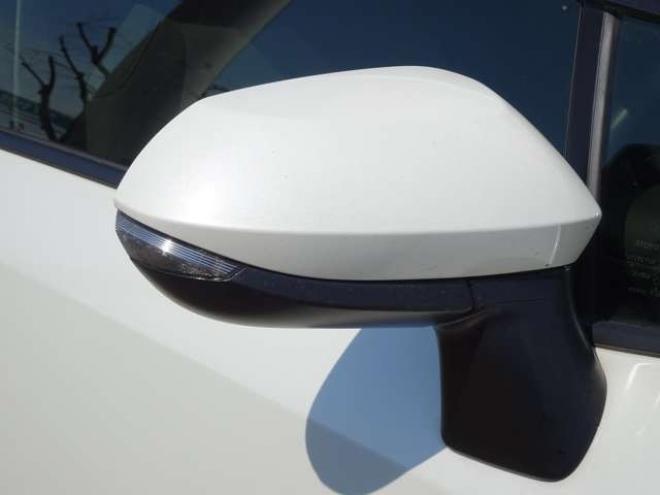 カローラツーリング　1.8 ハイブリッド S E-Four 4WD　本州仕入　ハイブリッド保証2年/走行距離無制限　4WD　トヨタセーフティセンス　9インチディスプレイオーディオ　地デジ　バックカメラ　前席シートヒーター　ステアリングヒーター　ブレーキホールド 1800