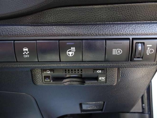 カローラツーリング　1.8 ハイブリッド S E-Four 4WD　本州仕入　ハイブリッド保証2年/走行距離無制限　4WD　トヨタセーフティセンス　9インチディスプレイオーディオ　地デジ　バックカメラ　前席シートヒーター　ステアリングヒーター　ブレーキホールド 1800