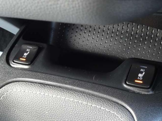 カローラツーリング　1.8 ハイブリッド S E-Four 4WD　本州仕入　ハイブリッド保証2年/走行距離無制限　4WD　トヨタセーフティセンス　9インチディスプレイオーディオ　地デジ　バックカメラ　前席シートヒーター　ステアリングヒーター　ブレーキホールド 1800