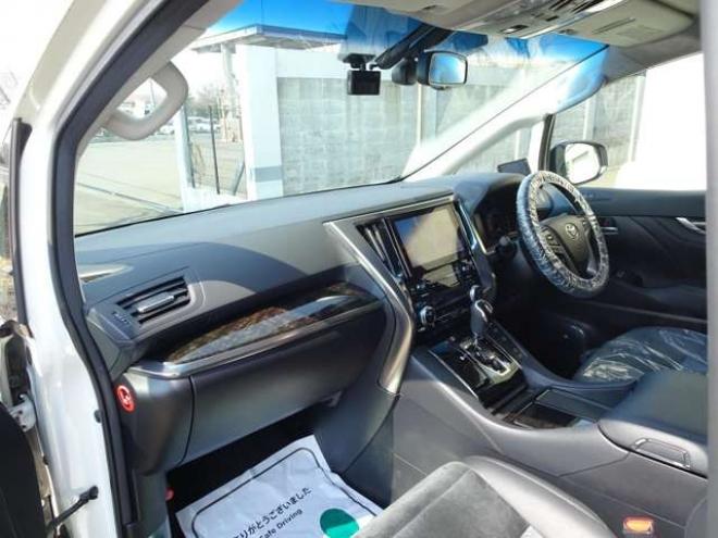 アルファード3.5 SA Cパッケージ 4WD　本州車　保証1年/走行距離無制限　4WD　プリクラッシュセーフティー　3500cc　両側パワースライドドア　パワーバックドア　JBLサウンドシステム　全方位カメラ　メーカーナビ　地デジ　ETC　中古冬タイヤ付属 3500