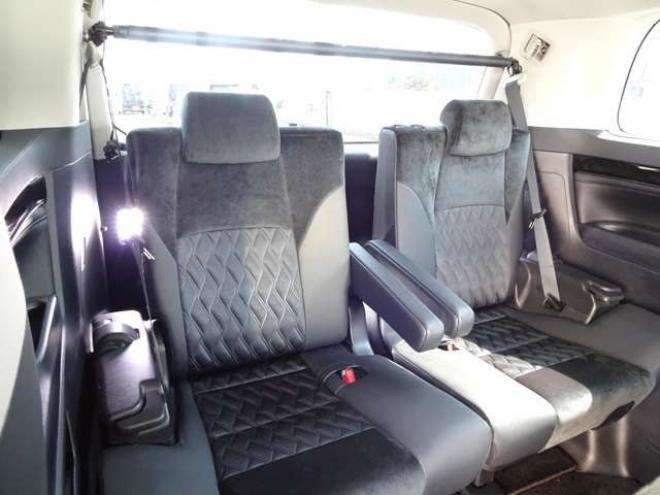 アルファード3.5 SA Cパッケージ 4WD　本州車　保証1年/走行距離無制限　4WD　プリクラッシュセーフティー　3500cc　両側パワースライドドア　パワーバックドア　JBLサウンドシステム　全方位カメラ　メーカーナビ　地デジ　ETC　中古冬タイヤ付属 3500