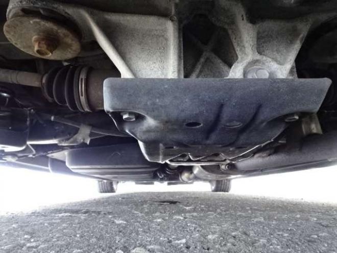 ヴォクシー2.0 ZS 煌II 4WD　本州車　保証付1年/走行距離無制限　4WD　ローダウン　両側パワースライドドア　純正9インチナビ　バックカメラ　ビルトインETC　社外18インチアルミホイール　アイドリングストップ　スマートキー　LEDヘッドライト 2000