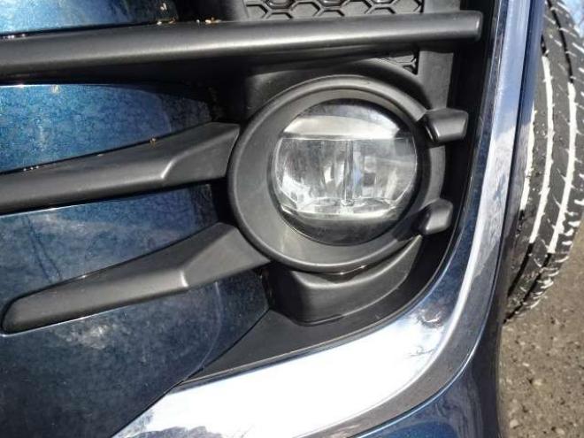 ヴォクシー2.0 ZS 煌II 4WD　本州車　保証付1年/走行距離無制限　4WD　ローダウン　両側パワースライドドア　純正9インチナビ　バックカメラ　ビルトインETC　社外18インチアルミホイール　アイドリングストップ　スマートキー　LEDヘッドライト 2000