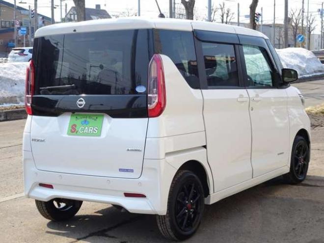 ルークスX 4WD　保証1年/走行距離無制限　4WD　パワースライドドア　純正ナビ　地デジ　全方位カメラ　純正エンジンスターター　社外15インチアルミ  前後ドライブレコーダー ハンズフリーオートスライドドア　中古冬タイヤ付き 660