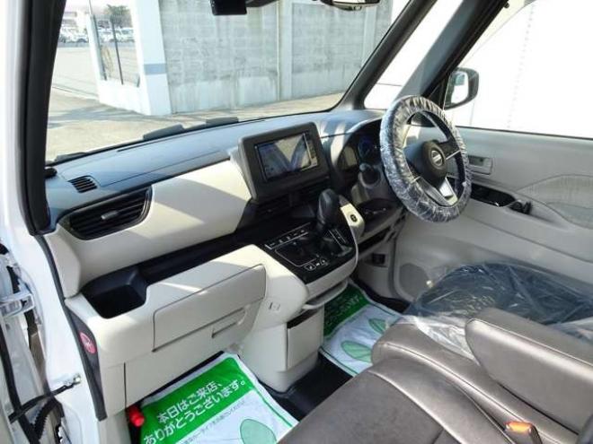 ルークスX 4WD　保証1年/走行距離無制限　4WD　パワースライドドア　純正ナビ　地デジ　全方位カメラ　純正エンジンスターター　社外15インチアルミ  前後ドライブレコーダー ハンズフリーオートスライドドア　中古冬タイヤ付き 660