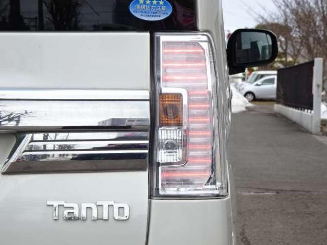 タントカスタム RS トップエディション SAII 4WD　保証1年/走行距離無制限　4WD　ワンオーナー　衝突軽減ブレーキシステム　両側パワースライドドア　純正ナビ　地デジ　バックカメラ　HDMI入力　純正エンジンスターター　LEDヘッドライト　ハーフレザーシート 660