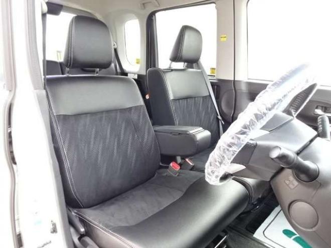 タントカスタム RS トップエディション SAII 4WD　保証1年/走行距離無制限　4WD　ワンオーナー　衝突軽減ブレーキシステム　両側パワースライドドア　純正ナビ　地デジ　バックカメラ　HDMI入力　純正エンジンスターター　LEDヘッドライト　ハーフレザーシート 660