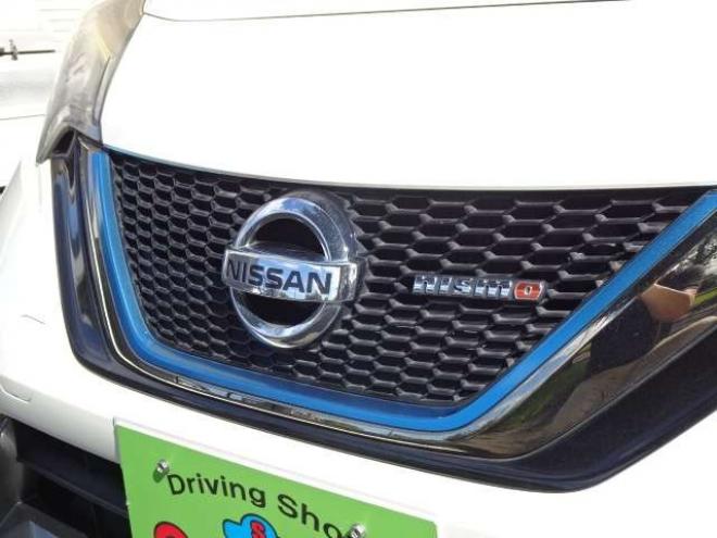 ノート1.2 e-POWER NISMO　本州車　ハイブリットシステム保証2年付　ワンオーナー　社外ナビ　Bluetooth接続　 エマージェンシーブレーキサポート　車線逸脱警報　NISMO純正アルミ　純正LEDヘッドライト　インテリキー　プッシュスタート　ETC 2WD 1200