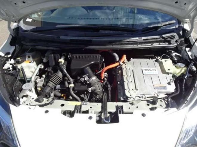 ノート1.2 e-POWER NISMO　本州車　ハイブリットシステム保証2年付　ワンオーナー　社外ナビ　Bluetooth接続　 エマージェンシーブレーキサポート　車線逸脱警報　NISMO純正アルミ　純正LEDヘッドライト　インテリキー　プッシュスタート　ETC 2WD 1200