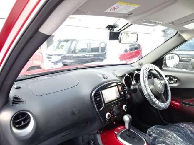 ジューク1.6 16GT FOUR タイプV 4WD　保証1年/走行距離無制限　切替4WD　純正ナビ　地デジ　バックカメラ　純正エンジンスターター　インテリジェントキー　プッシュスタート 1600