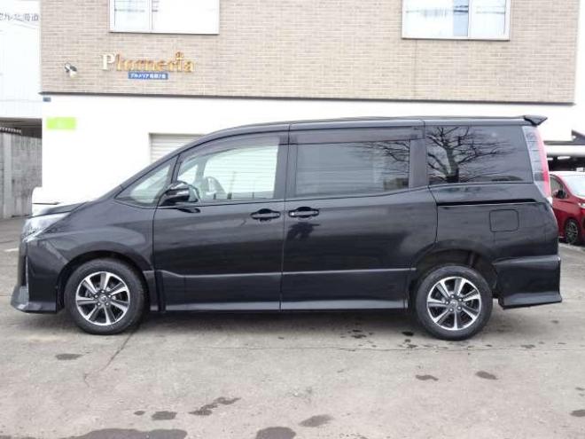 ノア2.0 Si 4WD　本州仕入　保証1年/走行距離無制限　4WD　ワンオーナー　セーフティセンス　両側パワースライドドア　ALPINE　ビッグX11型ナビ　地デジ　バックカメラ　11.4型フリップダウンモニター　ETC　LEDヘッドライト 2000