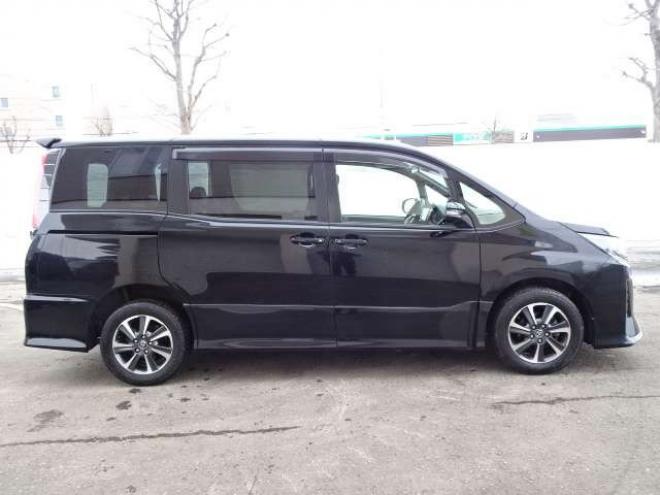 ノア2.0 Si 4WD　本州仕入　保証1年/走行距離無制限　4WD　ワンオーナー　セーフティセンス　両側パワースライドドア　ALPINE　ビッグX11型ナビ　地デジ　バックカメラ　11.4型フリップダウンモニター　ETC　LEDヘッドライト 2000