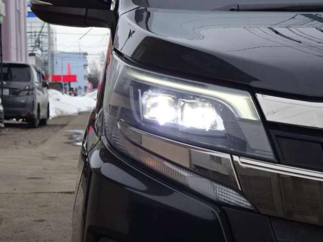 ノア2.0 Si 4WD　本州仕入　保証1年/走行距離無制限　4WD　ワンオーナー　セーフティセンス　両側パワースライドドア　ALPINE　ビッグX11型ナビ　地デジ　バックカメラ　11.4型フリップダウンモニター　ETC　LEDヘッドライト 2000