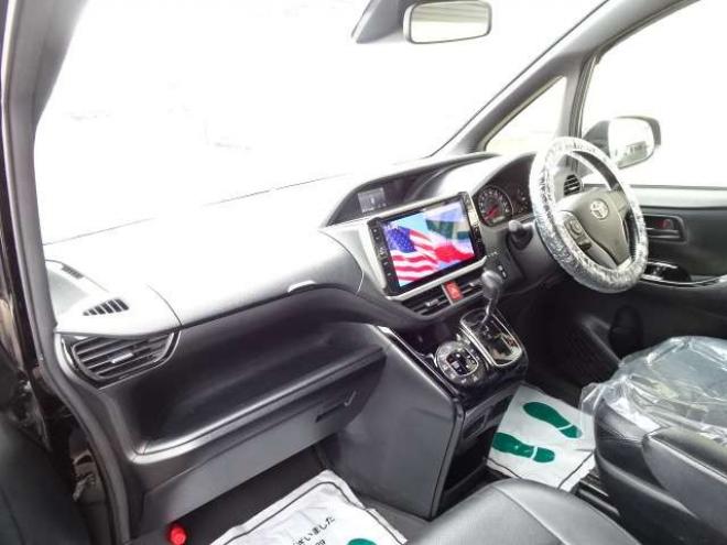 ノア2.0 Si 4WD　本州仕入　保証1年/走行距離無制限　4WD　ワンオーナー　セーフティセンス　両側パワースライドドア　ALPINE　ビッグX11型ナビ　地デジ　バックカメラ　11.4型フリップダウンモニター　ETC　LEDヘッドライト 2000