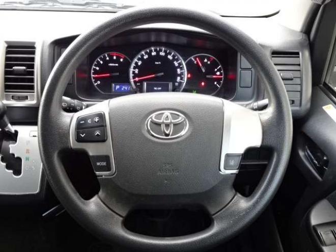 ハイエースバン2.8 スーパーGL ロング ディーゼルターボ 4WD　本州車　4WD　プッシュスタート　スマートキー　オートマチックハイビーム　ETC　MID　GRCIA　WHEEL　バックカメラ　リヤヒーター　リヤエアコン　AC100V 2800