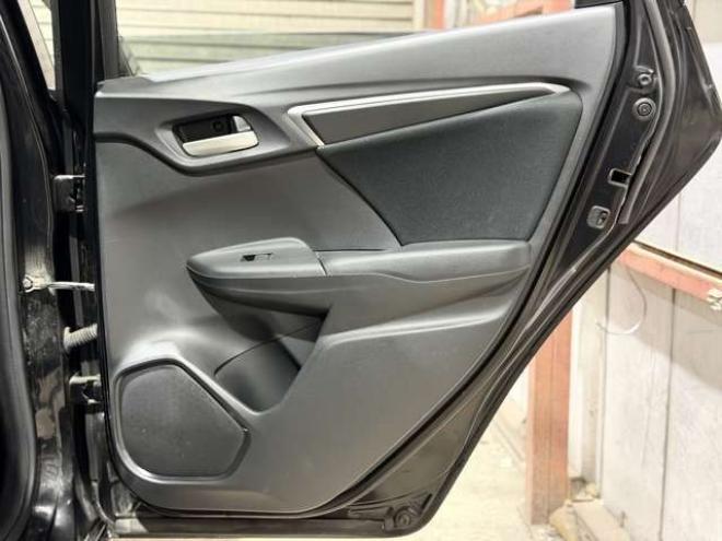 フィット1.3 13G Fパッケージ 4WD　防錆塗装4WDスマキーナビETC 1300