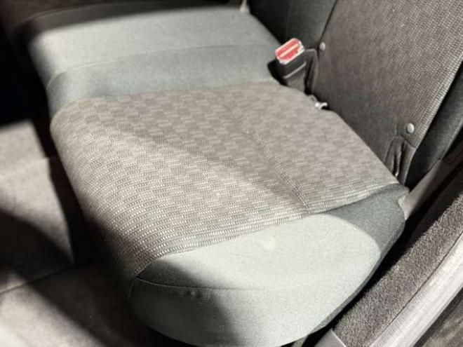 フィット1.3 13G Fパッケージ 4WD　防錆塗装4WDスマキーナビETC 1300