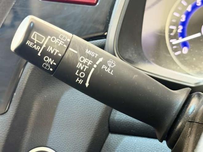 フィット1.3 13G Fパッケージ 4WD　防錆塗装4WDスマキーナビETC 1300