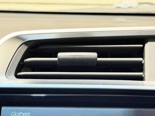 フィット1.3 13G Fパッケージ 4WD　防錆塗装4WDスマキーナビETC 1300