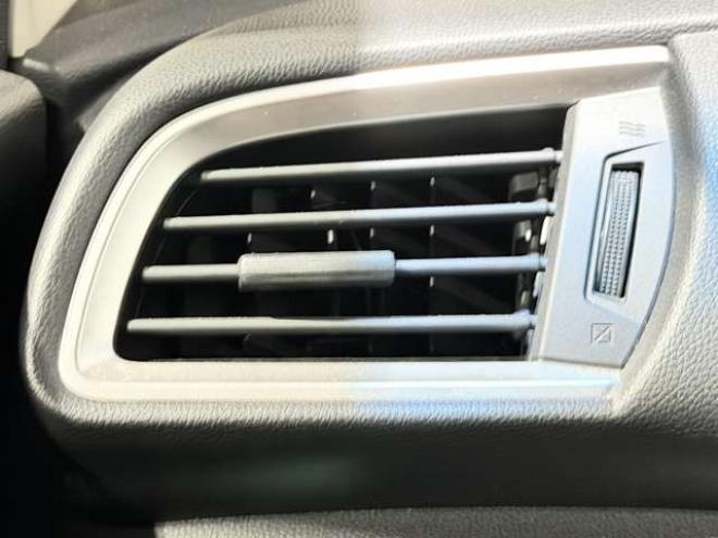 フィット1.3 13G Fパッケージ 4WD　防錆塗装4WDスマキーナビETC 1300