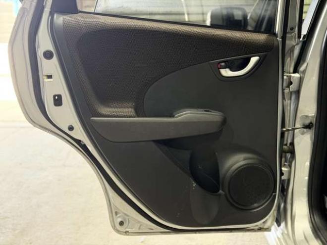 フィットシャトルハイブリッド1.3 スマートセレクション ファインライン　防錆塗装TVナビBカメETC 2WD 1300