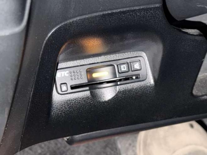 フィットシャトルハイブリッド1.3 スマートセレクション ファインライン　防錆塗装TVナビBカメETC 2WD 1300