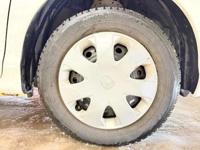 フリードスパイク1.5 G ジャストセレクション 4WD　防錆塗装4WDスマキーCDオーディオETC 1500