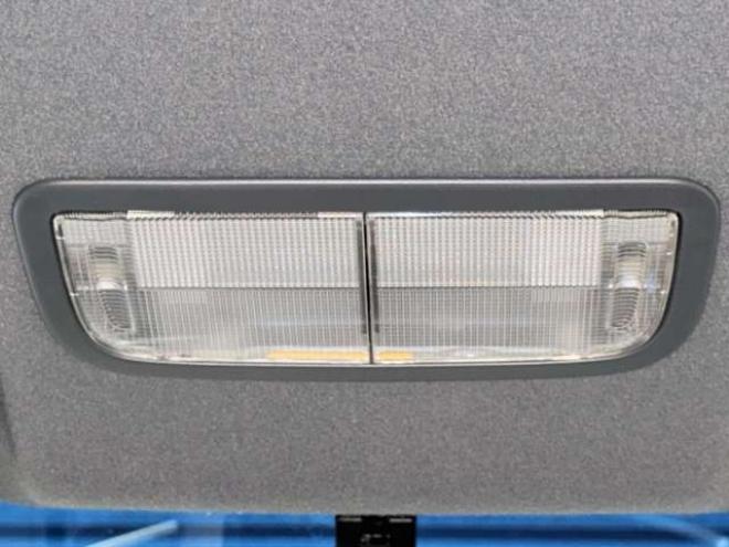 フリードスパイク1.5 G ジャストセレクション 4WD　防錆塗装4WDスマキーCDオーディオETC 1500