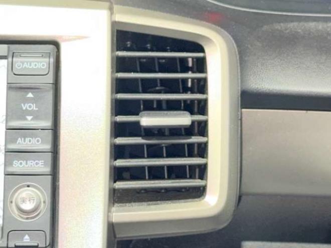 フリードスパイク1.5 G ジャストセレクション 4WD　防錆塗装4WDTVナビBカメ 1500