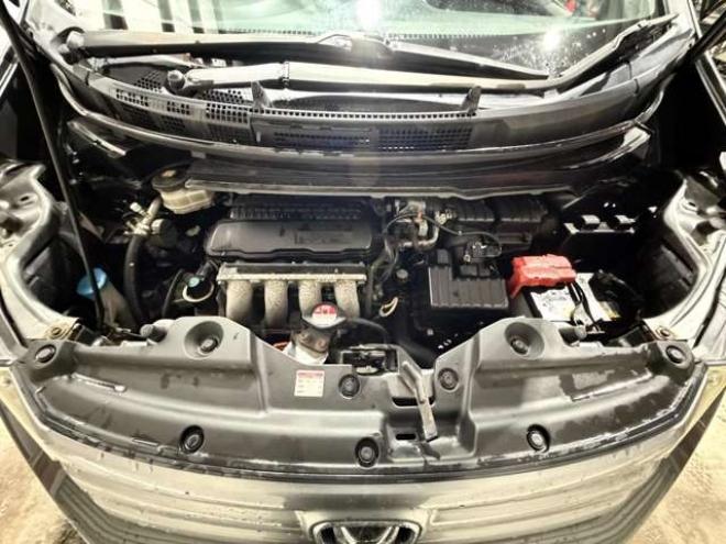 フリードスパイク1.5 G ジャストセレクション 4WD　防錆塗装4WDTVナビBカメエンスタETC夏冬タイヤ 1500