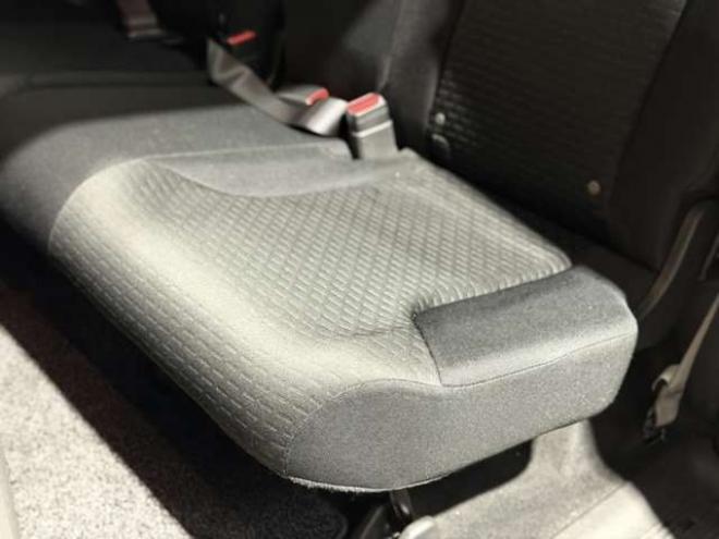 フリードスパイク1.5 G ジャストセレクション 4WD　防錆塗装4WDTVナビBカメエンスタETC夏冬タイヤ 1500