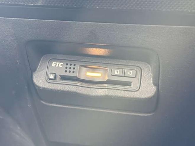 フリードスパイク1.5 G ジャストセレクション 4WD　防錆塗装4WDTVナビBカメエンスタETC夏冬タイヤ 1500