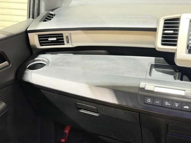 フリードスパイク1.5 G ジャストセレクション 4WD　防錆塗装4WDナビBカメETC 1500