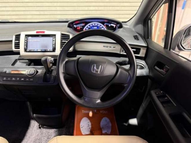 フリードスパイク1.5 G ジャストセレクション 4WD　防錆塗装4WDナビBカメETC 1500