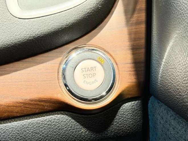 ティアナ2.5 250XE FOUR 4WD　防錆塗装4WDTVナビBカメETC夏冬タイヤ 2500