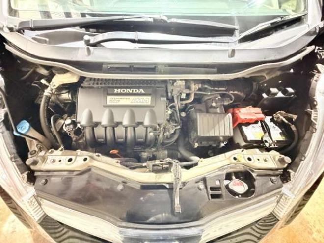 フィットハイブリッド1.3　防錆塗装キーレスCDETC 2WD 1300