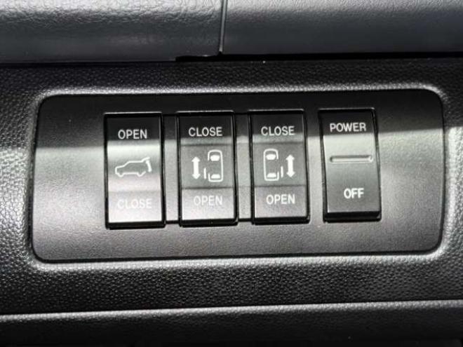 MPV2.3 23S Lパッケージ　防錆塗装ユーザー買取車4WDTVナビBカメ後席モニタエンスタ 2300