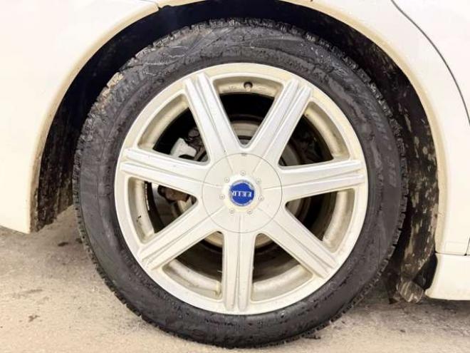 レガシィワゴン2.5 i Lパッケージ リミテッド 4WD　防錆塗装4WDTVナビBカメETC夏冬タイヤ 2500