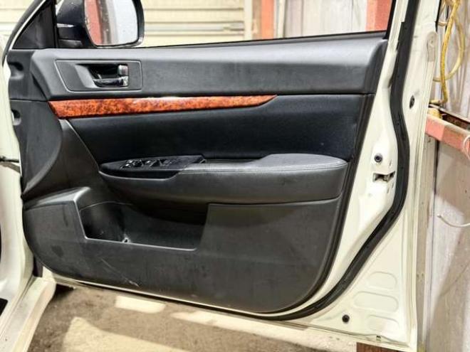 レガシィワゴン2.5 i Lパッケージ リミテッド 4WD　防錆塗装4WDTVナビBカメETC夏冬タイヤ 2500