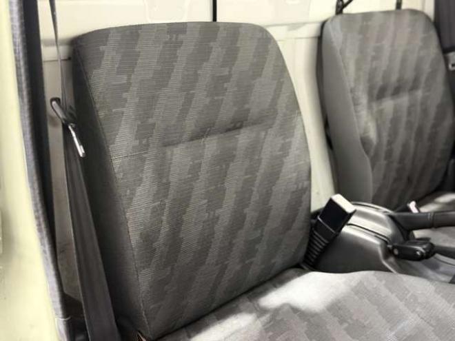 キャリーKC 3方開 4WD　全塗装車防錆塗装4WD 660