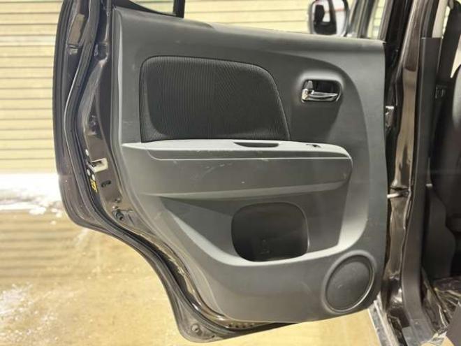 MRワゴンG 4WD　防錆塗装4WDスマキーCDラジオ 660