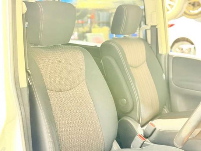 セレナ2.0 ハイウェイスター Vセレクション+Safety 4WD　防錆塗装4WDTVナビBカメエンスタ夏冬タイヤ 2000