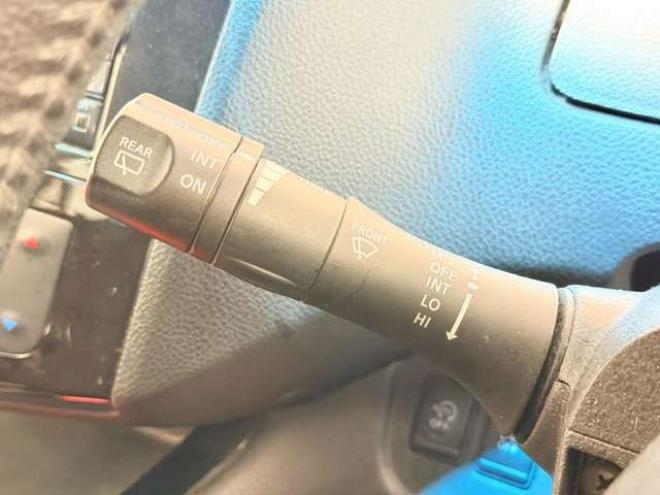 セレナ2.0 ハイウェイスター Vセレクション+Safety 4WD　防錆塗装4WDTVナビBカメエンスタ夏冬タイヤ 2000