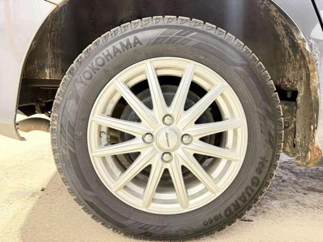 フリード1.5 G ジャストセレクション 4WD　防錆塗装4WDTVナビBカメエンスタETC夏冬タイヤ 1500