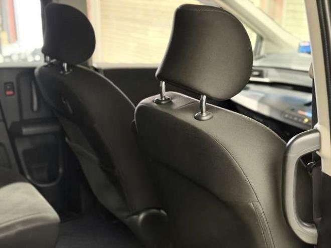 フリード1.5 G ジャストセレクション 4WD　防錆塗装4WDTVナビBカメエンスタETC夏冬タイヤ 1500