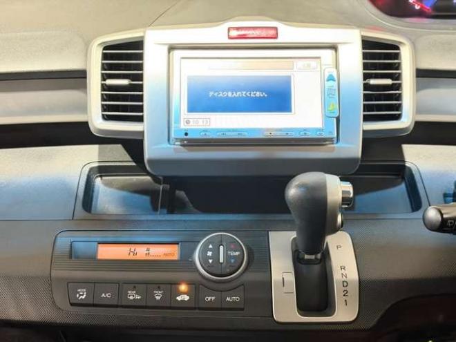 フリード1.5 G ジャストセレクション 4WD　防錆塗装4WDTVナビBカメエンスタETC夏冬タイヤ 1500